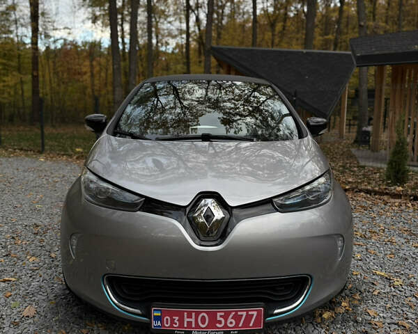 Сірий Рено Зое, об'ємом двигуна 0 л та пробігом 115 тис. км за 6499 $, фото 1 на Automoto.ua