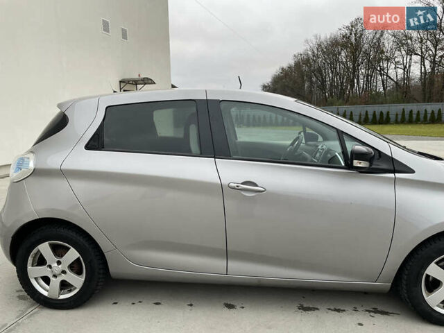 Сірий Рено Зое, об'ємом двигуна 0 л та пробігом 91 тис. км за 6999 $, фото 13 на Automoto.ua