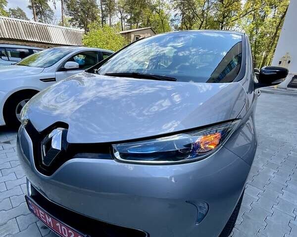 Сірий Рено Зое, об'ємом двигуна 0 л та пробігом 82 тис. км за 8500 $, фото 1 на Automoto.ua