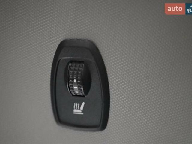 Серый Рено Зое, объемом двигателя 0 л и пробегом 97 тыс. км за 4570 $, фото 28 на Automoto.ua
