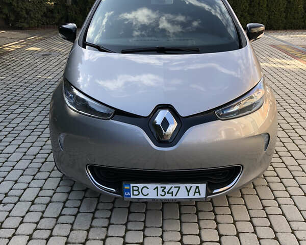 Сірий Рено Зое, об'ємом двигуна 0 л та пробігом 89 тис. км за 10000 $, фото 5 на Automoto.ua