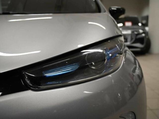Серый Рено Зое, объемом двигателя 0 л и пробегом 97 тыс. км за 5700 $, фото 2 на Automoto.ua