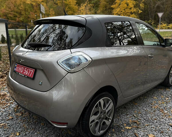 Сірий Рено Зое, об'ємом двигуна 0 л та пробігом 115 тис. км за 6499 $, фото 5 на Automoto.ua