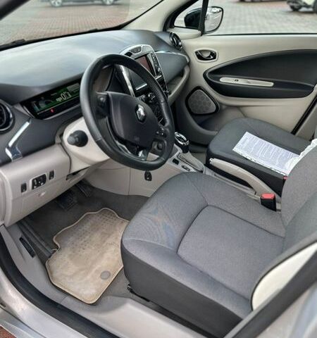 Сірий Рено Зое, об'ємом двигуна 0 л та пробігом 79 тис. км за 7500 $, фото 17 на Automoto.ua