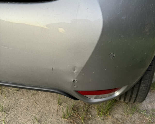 Серый Рено Зое, объемом двигателя 0 л и пробегом 56 тыс. км за 8000 $, фото 9 на Automoto.ua