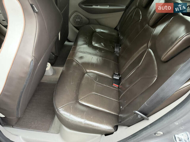 Серый Рено Зое, объемом двигателя 0 л и пробегом 118 тыс. км за 8950 $, фото 18 на Automoto.ua