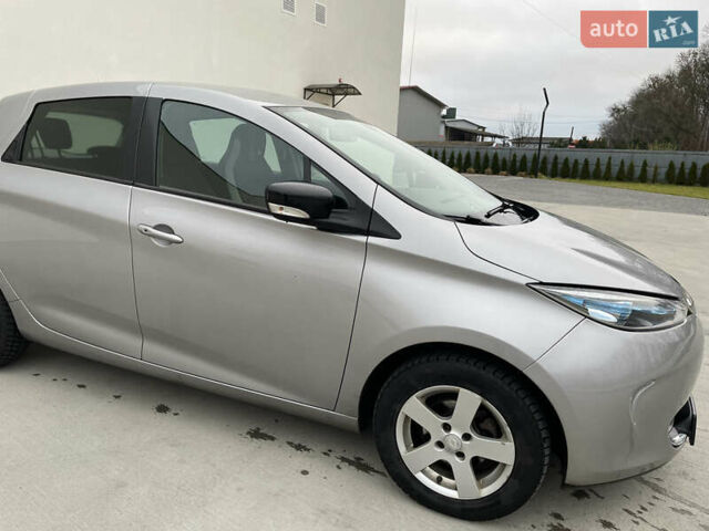 Сірий Рено Зое, об'ємом двигуна 0 л та пробігом 91 тис. км за 6999 $, фото 14 на Automoto.ua