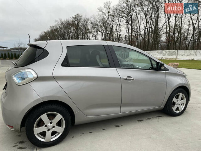 Сірий Рено Зое, об'ємом двигуна 0 л та пробігом 91 тис. км за 6999 $, фото 12 на Automoto.ua