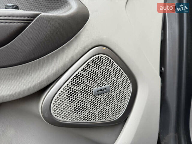 Серый Рено Зое, объемом двигателя 0 л и пробегом 118 тыс. км за 8950 $, фото 17 на Automoto.ua