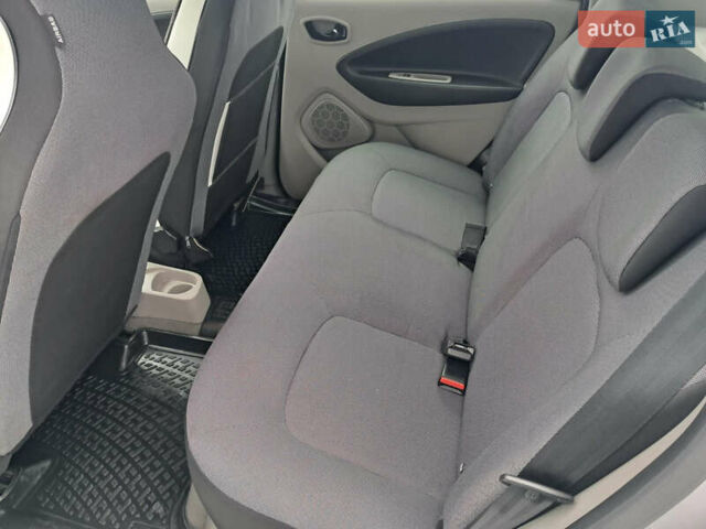 Сірий Рено Зое, об'ємом двигуна 0 л та пробігом 47 тис. км за 4800 $, фото 14 на Automoto.ua