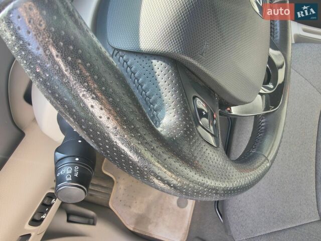 Сірий Рено Зое, об'ємом двигуна 0 л та пробігом 84 тис. км за 8800 $, фото 10 на Automoto.ua
