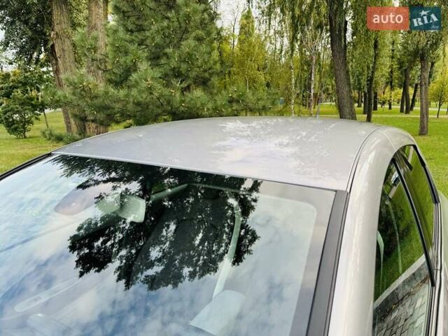 Серый Рено Зое, объемом двигателя 0 л и пробегом 85 тыс. км за 8444 $, фото 12 на Automoto.ua