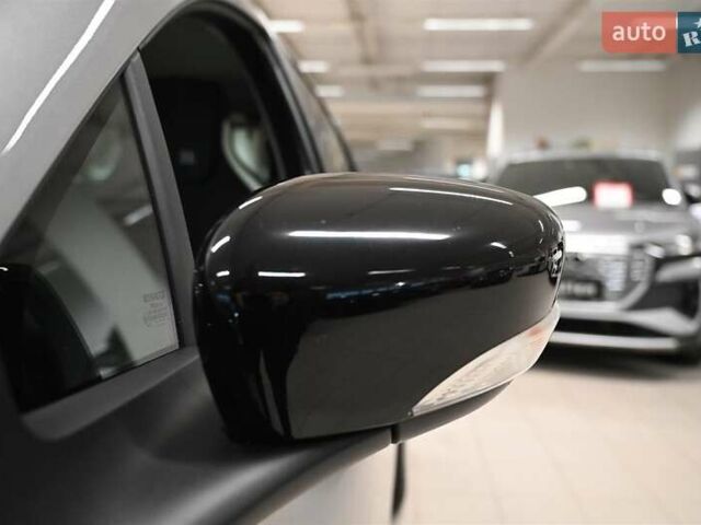 Серый Рено Зое, объемом двигателя 0 л и пробегом 97 тыс. км за 4570 $, фото 12 на Automoto.ua
