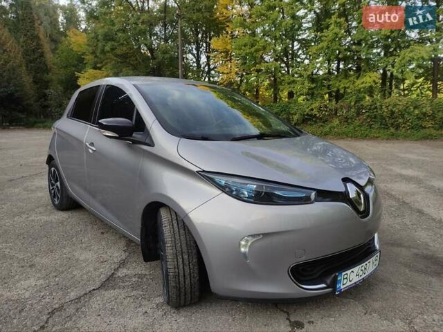 Сірий Рено Зое, об'ємом двигуна 0 л та пробігом 72 тис. км за 8000 $, фото 6 на Automoto.ua