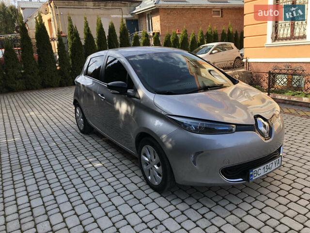Сірий Рено Зое, об'ємом двигуна 0 л та пробігом 89 тис. км за 10000 $, фото 6 на Automoto.ua