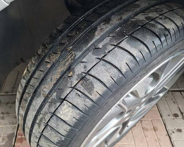 Серый Рено Зое, объемом двигателя 0 л и пробегом 86 тыс. км за 7700 $, фото 16 на Automoto.ua