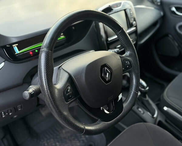 Сірий Рено Зое, об'ємом двигуна 0 л та пробігом 160 тис. км за 8499 $, фото 21 на Automoto.ua