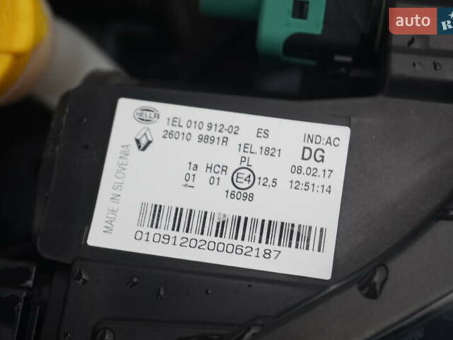 Серый Рено Зое, объемом двигателя 0 л и пробегом 182 тыс. км за 8200 $, фото 58 на Automoto.ua