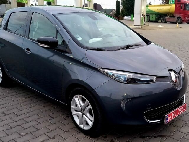 Рено Зое 2017 в Луцке на Automoto.ua Серый Рено Зое, объемом двигателя 0 л и пробегом 79 тыс. км за 8800 $, фото 1 на Automoto.ua