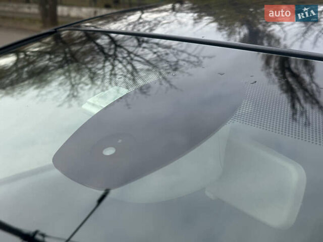 Серый Рено Зое, объемом двигателя 0 л и пробегом 164 тыс. км за 10200 $, фото 8 на Automoto.ua