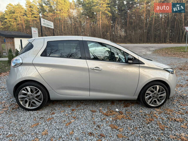 Сірий Рено Зое, об'ємом двигуна 0 л та пробігом 160 тис. км за 8499 $, фото 4 на Automoto.ua