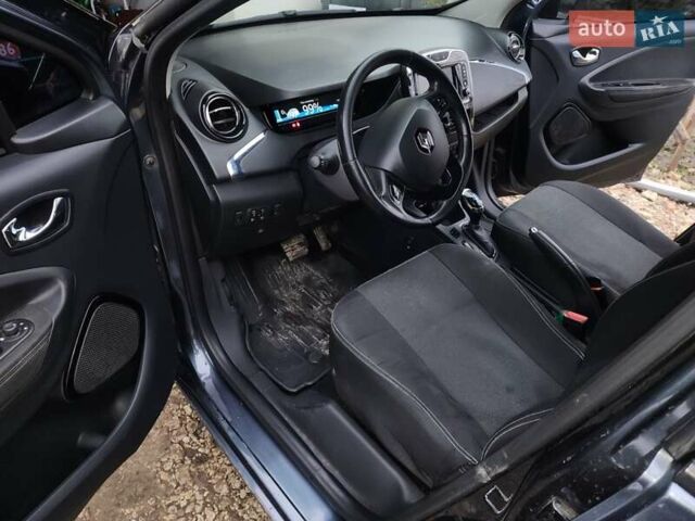 Сірий Рено Зое, об'ємом двигуна 0 л та пробігом 154 тис. км за 7900 $, фото 12 на Automoto.ua