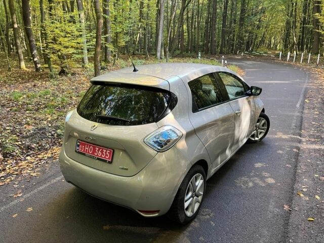 Сірий Рено Зое, об'ємом двигуна 0 л та пробігом 71 тис. км за 9600 $, фото 5 на Automoto.ua