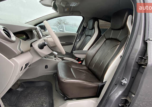 Сірий Рено Зое, об'ємом двигуна 0 л та пробігом 85 тис. км за 9600 $, фото 45 на Automoto.ua