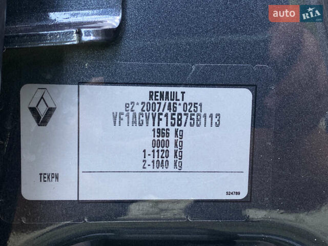 Серый Рено Зое, объемом двигателя 0 л и пробегом 89 тыс. км за 10200 $, фото 58 на Automoto.ua