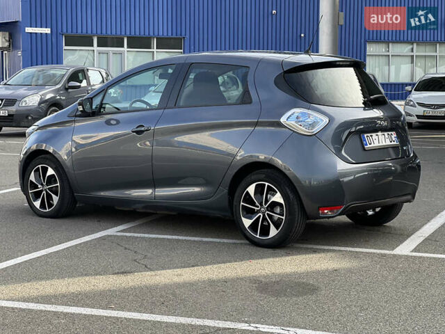 Серый Рено Зое, объемом двигателя 0 л и пробегом 160 тыс. км за 8700 $, фото 13 на Automoto.ua