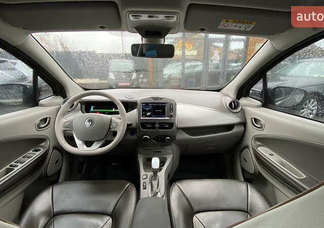 Сірий Рено Зое, об'ємом двигуна 0 л та пробігом 85 тис. км за 9600 $, фото 40 на Automoto.ua