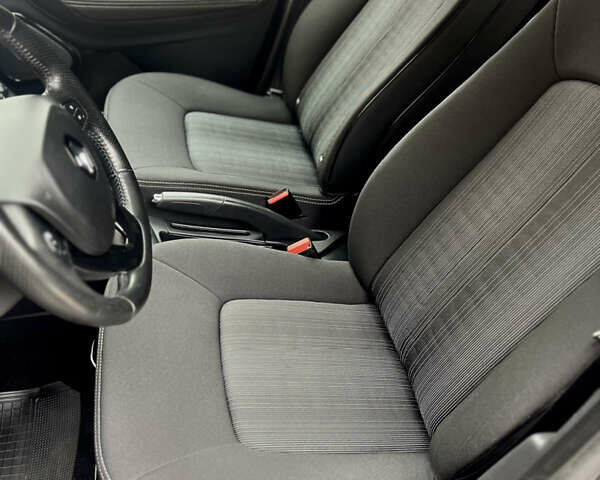 Сірий Рено Зое, об'ємом двигуна 0 л та пробігом 104 тис. км за 9200 $, фото 12 на Automoto.ua