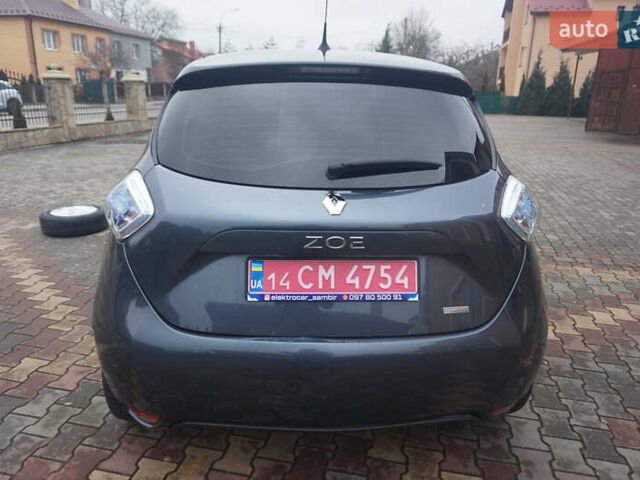 Серый Рено Зое, объемом двигателя 0 л и пробегом 182 тыс. км за 8200 $, фото 20 на Automoto.ua