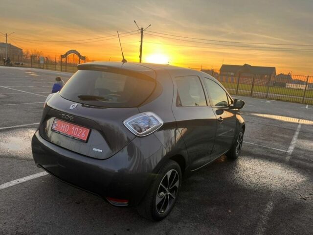 Сірий Рено Зое, об'ємом двигуна 0 л та пробігом 97 тис. км за 9200 $, фото 3 на Automoto.ua