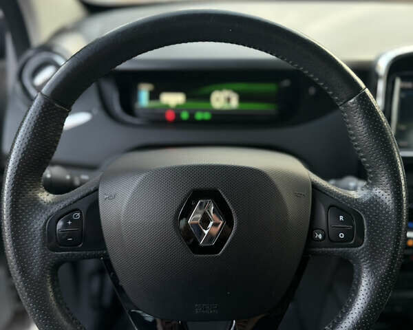 Сірий Рено Зое, об'ємом двигуна 0 л та пробігом 160 тис. км за 8499 $, фото 22 на Automoto.ua