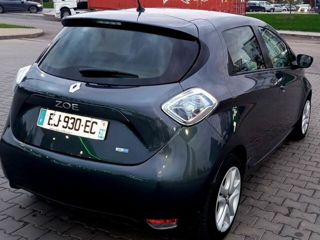 Рено Зое 2017 в Луцке на Automoto.ua Серый Рено Зое, объемом двигателя 0 л и пробегом 79 тыс. км за 8800 $, фото 4 на Automoto.ua