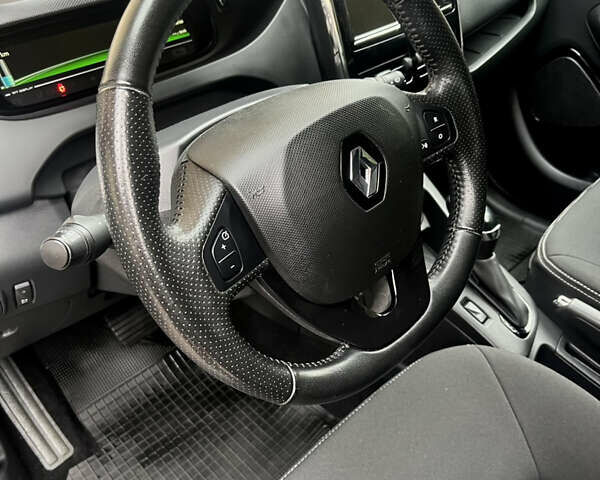 Сірий Рено Зое, об'ємом двигуна 0 л та пробігом 104 тис. км за 9200 $, фото 14 на Automoto.ua