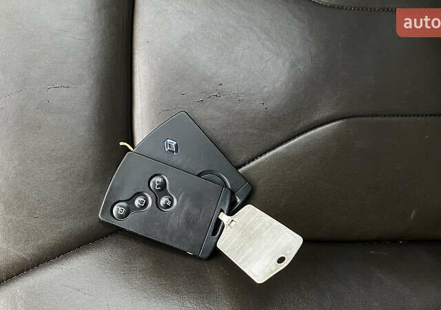 Сірий Рено Зое, об'ємом двигуна 0 л та пробігом 85 тис. км за 9600 $, фото 79 на Automoto.ua