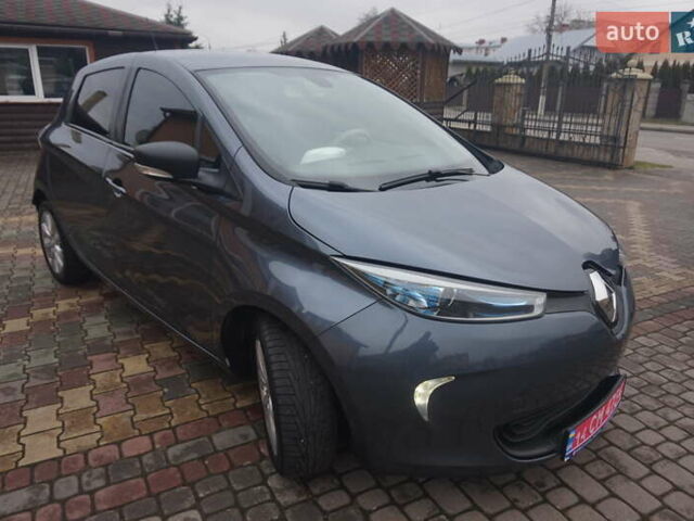 Серый Рено Зое, объемом двигателя 0 л и пробегом 182 тыс. км за 8200 $, фото 17 на Automoto.ua