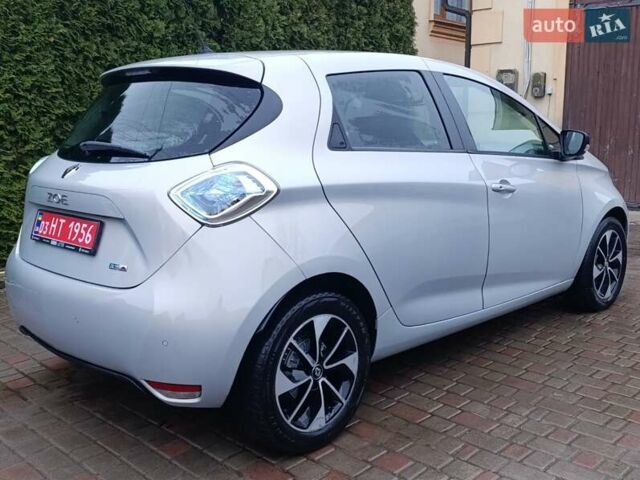 Серый Рено Зое, объемом двигателя 0 л и пробегом 108 тыс. км за 9400 $, фото 40 на Automoto.ua