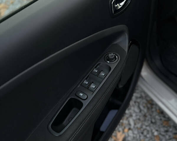 Сірий Рено Зое, об'ємом двигуна 0 л та пробігом 160 тис. км за 8499 $, фото 18 на Automoto.ua