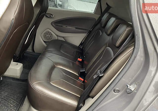 Сірий Рено Зое, об'ємом двигуна 0 л та пробігом 85 тис. км за 9600 $, фото 36 на Automoto.ua