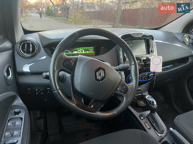 Сірий Рено Зое, об'ємом двигуна 0 л та пробігом 121 тис. км за 9500 $, фото 22 на Automoto.ua