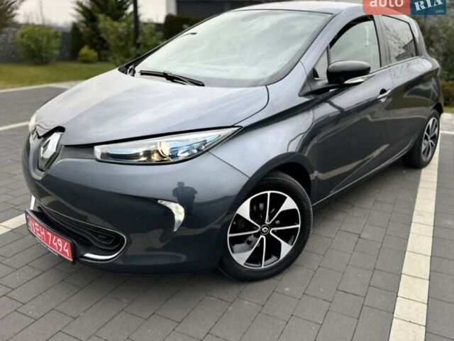 Серый Рено Зое, объемом двигателя 0 л и пробегом 47 тыс. км за 10800 $, фото 7 на Automoto.ua