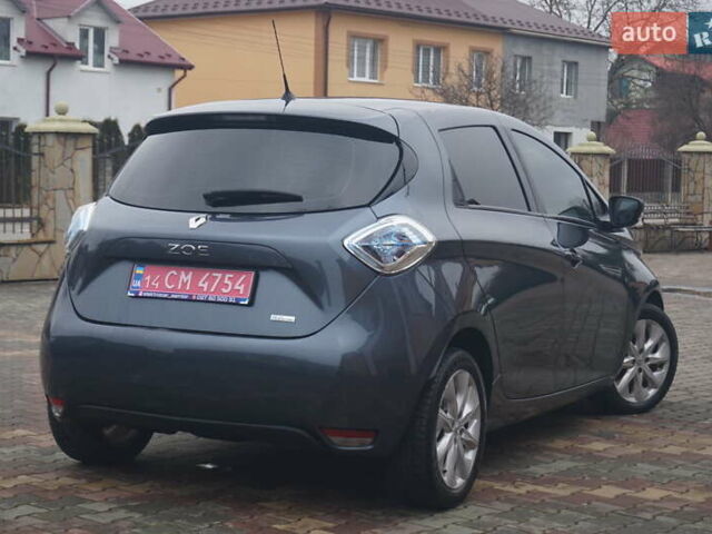 Серый Рено Зое, объемом двигателя 0 л и пробегом 182 тыс. км за 8200 $, фото 9 на Automoto.ua