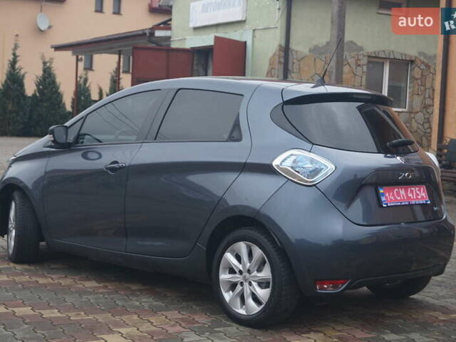 Серый Рено Зое, объемом двигателя 0 л и пробегом 182 тыс. км за 8200 $, фото 12 на Automoto.ua