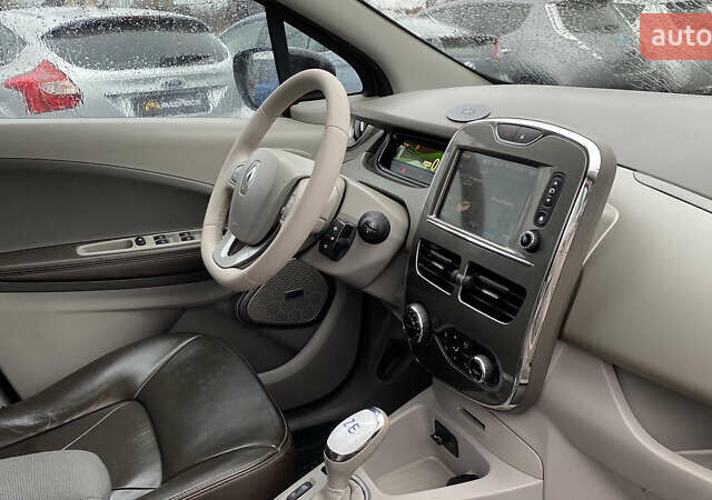 Сірий Рено Зое, об'ємом двигуна 0 л та пробігом 85 тис. км за 9600 $, фото 21 на Automoto.ua