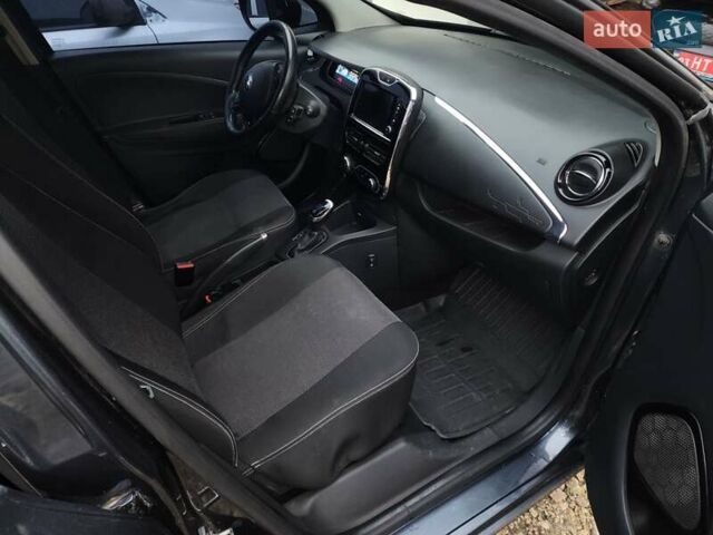 Сірий Рено Зое, об'ємом двигуна 0 л та пробігом 154 тис. км за 7900 $, фото 13 на Automoto.ua