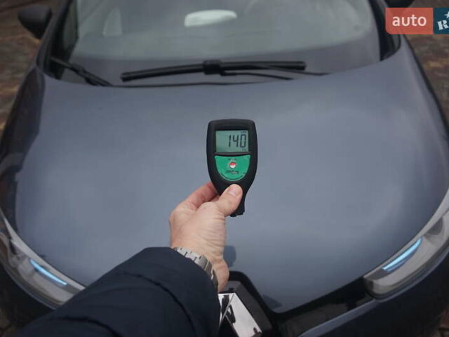 Серый Рено Зое, объемом двигателя 0 л и пробегом 182 тыс. км за 8200 $, фото 67 на Automoto.ua