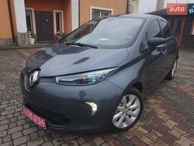 Серый Рено Зое, объемом двигателя 0 л и пробегом 182 тыс. км за 8200 $, фото 15 на Automoto.ua